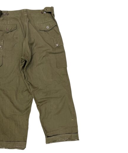 Pantalón militar